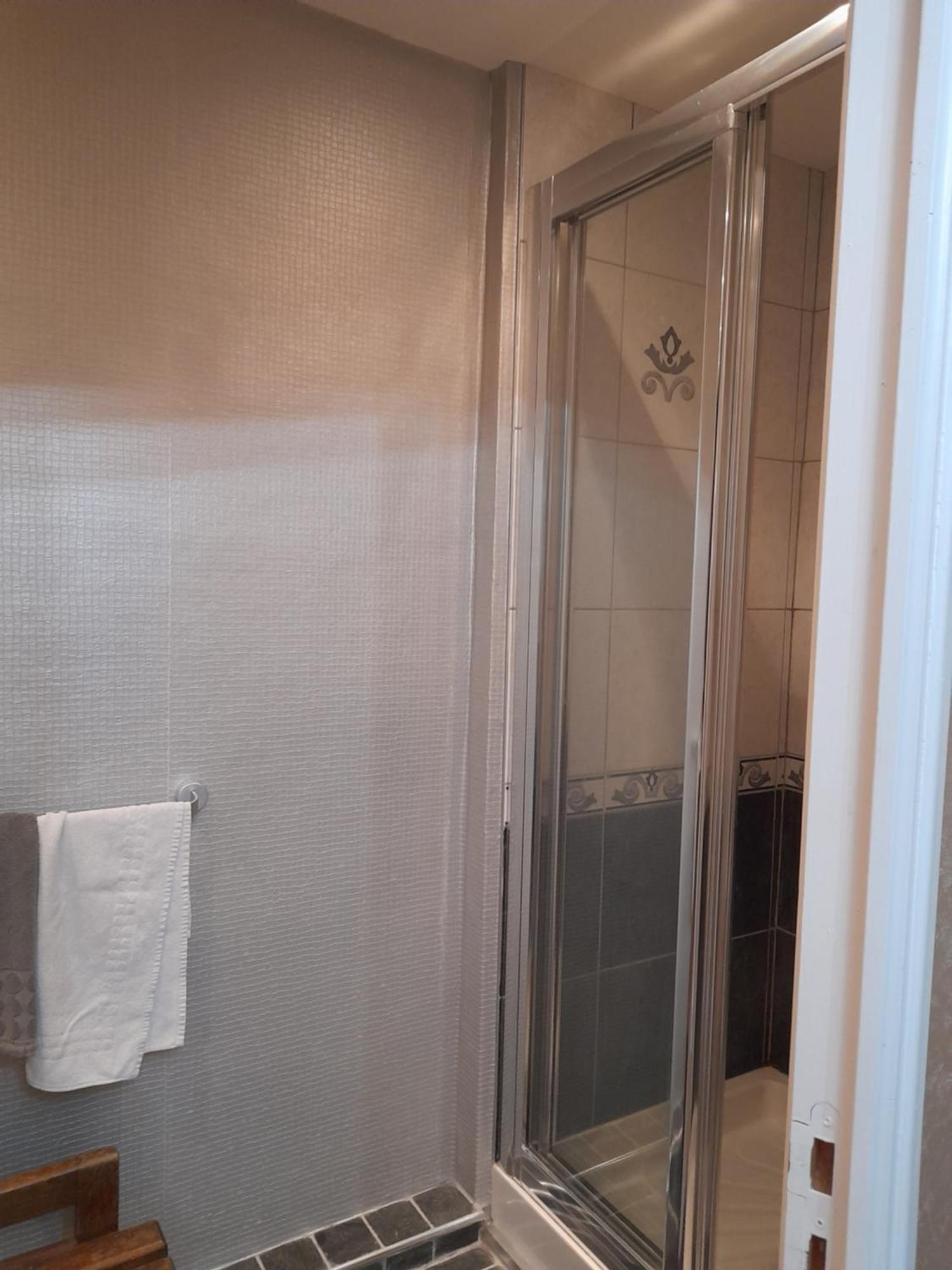 Saint-Pierre-Brouck Chambre Au Chateau De St-Pierre-Brouck מראה חיצוני תמונה